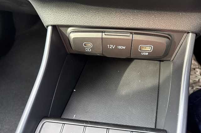 Hyundai I20 1.0T GDi 90 Element 5dr DCT Mangrove Green