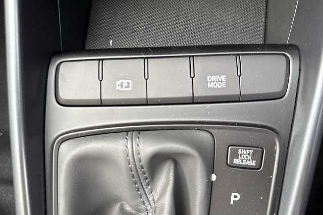 Hyundai I20 1.0T GDi 90 Element 5dr DCT Mangrove Green