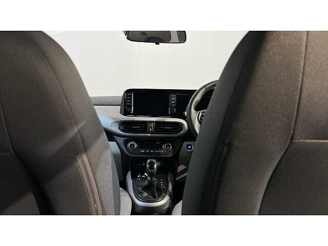 Hyundai I10 I10 1.2 [79] Premium 5dr Auto [Nav] Atlas White