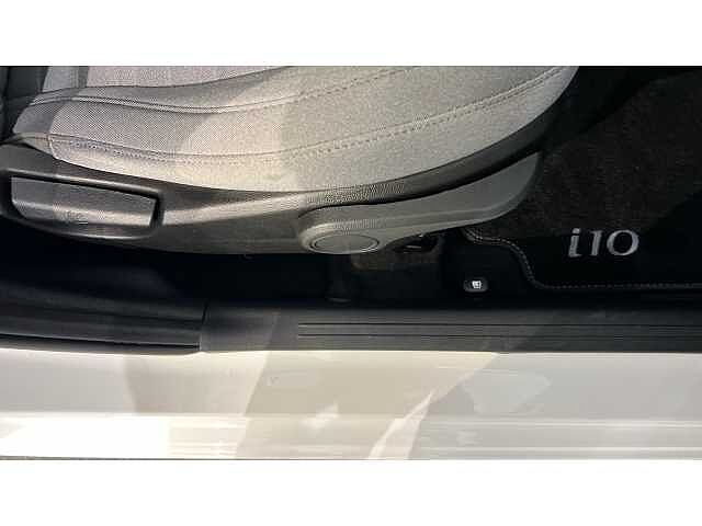 Hyundai I10 I10 1.2 [79] Premium 5dr Auto [Nav] Atlas White