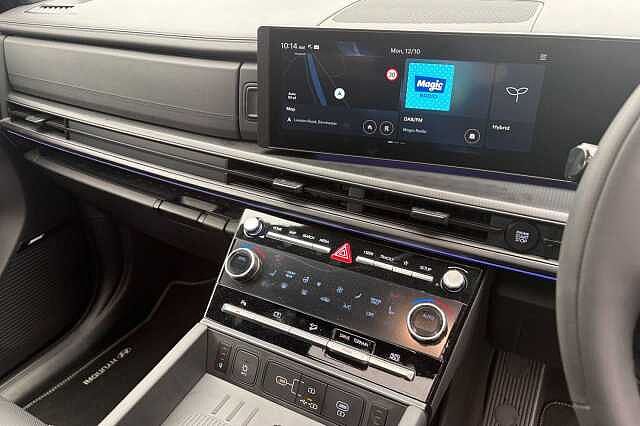 Hyundai SANTA FE 1.6T Calligraphy Auto 4WD Euro 6 (s/s) 5dr (7Seat) Black