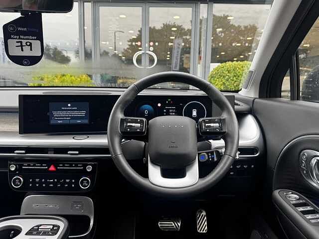 Hyundai IONIQ 9 110kWh Ultimate SUV 5dr Electric Auto AWD (19in Alloys) (307 ps) Biophilic Blue