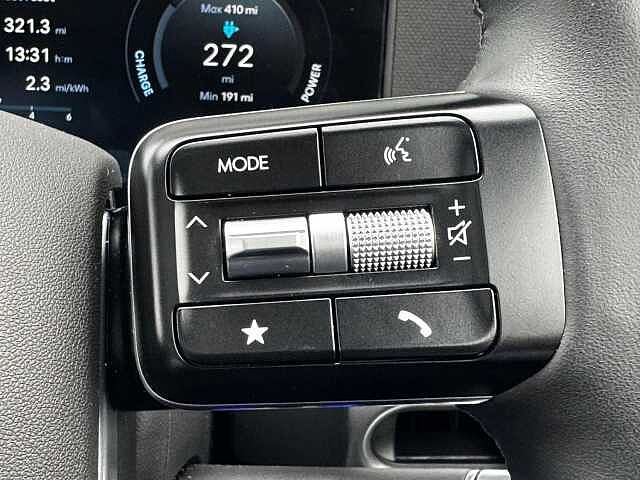 Hyundai IONIQ 9 110kWh Ultimate SUV 5dr Electric Auto AWD (19in Alloys) (307 ps) Biophilic Blue