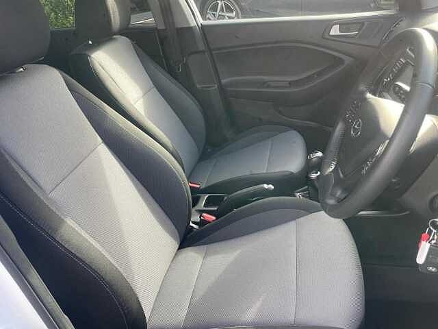Hyundai I20 1.2 Play Euro 6 (s/s) 5dr White