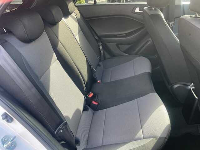 Hyundai I20 1.2 Play Euro 6 (s/s) 5dr White