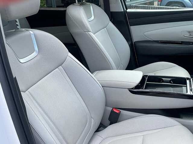 Hyundai TUCSON 1.6 T-GDi Ultimate Auto Euro 6 (s/s) 5dr Atlas White