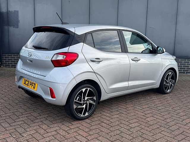 Hyundai I10 1.2 Premium 5dr Auto Silver