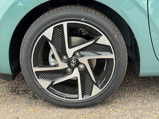 Hyundai I10 1.2 [79] Premium 5dr [Nav] Mangrove Green