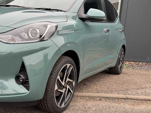 Hyundai I10 1.2 [79] Premium 5dr [Nav] Mangrove Green