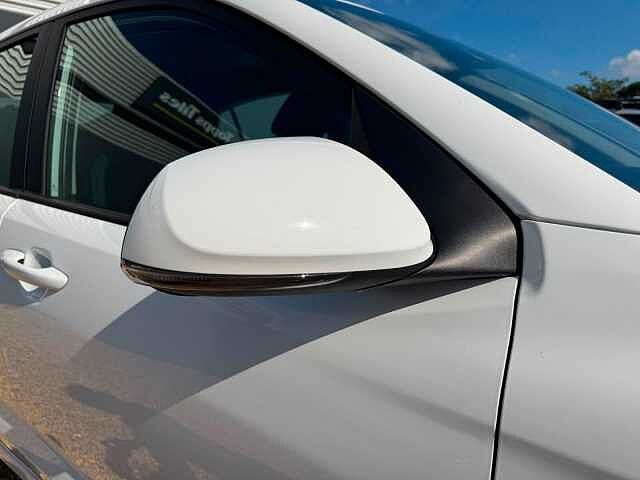 Hyundai I10 1.0 MPi SE Connect 5dr Auto White