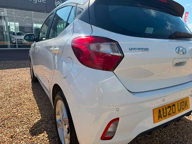 Hyundai I10 1.0 MPi SE Connect 5dr Auto White