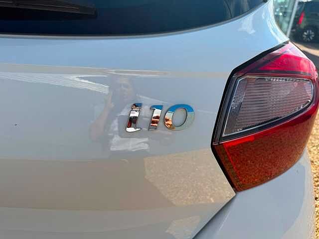 Hyundai I10 1.0 MPi SE Connect 5dr Auto White