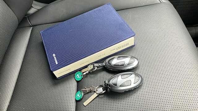 Hyundai SANTA FE 1.6 TGDi 288 PHEV Calligraphy 5dr 4WD Auto Estate Premium Pearlescent - Cyber Sage
