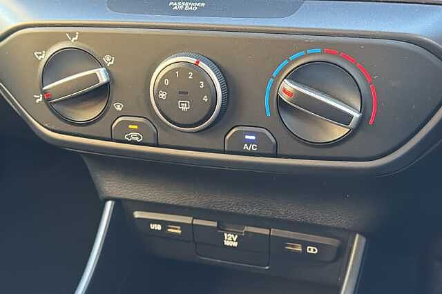 Hyundai I20 1.0 T-GDi 48Volt MHEV SE Connect 5dr Black