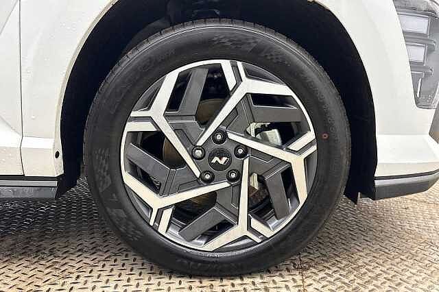 Hyundai KONA 1.6 Hybrid 138ps N-Line 5dr DCT White