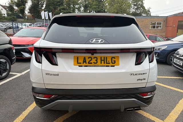 Hyundai TUCSON 1.6 T-GDi Plug-in Hybrid Ultimate 5dr 4WD Auto White