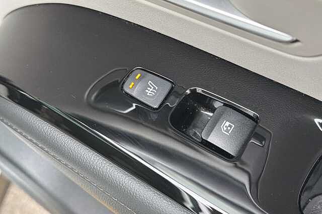 Hyundai TUCSON 1.6 T-GDi Plug-in Hybrid Ultimate 5dr 4WD Auto White