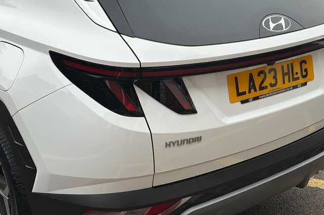 Hyundai TUCSON 1.6 T-GDi Plug-in Hybrid Ultimate 5dr 4WD Auto White