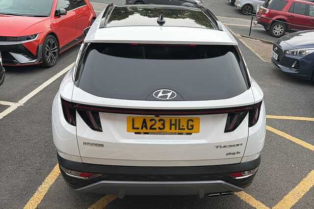 Hyundai TUCSON 1.6 T-GDi Plug-in Hybrid Ultimate 5dr 4WD Auto White