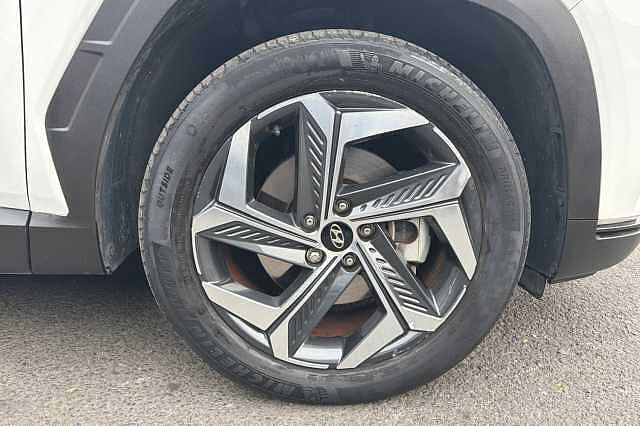 Hyundai TUCSON 1.6 T-GDi Plug-in Hybrid Ultimate 5dr 4WD Auto White