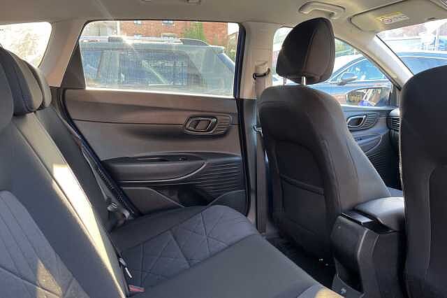 Hyundai BAYON 1.0 T-GDi 48Volt MHEV Premium 5dr DCT Blue