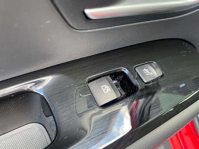 Hyundai TUCSON 1.6 TGDi Hybrid 230 Ultimate 5dr 2WD Auto Red
