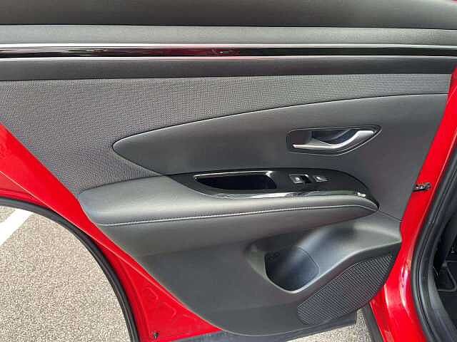 Hyundai TUCSON 1.6 TGDi Hybrid 230 Ultimate 5dr 2WD Auto Red
