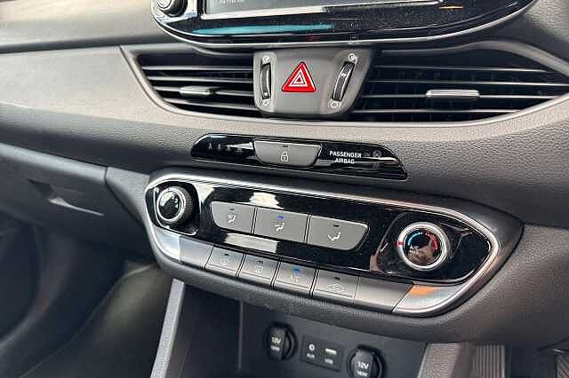 Hyundai I30 FASTBACK 1.4T GDI N Line 5dr Champion Blue