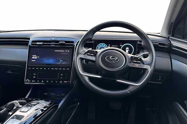 Hyundai TUCSON 1.6 TGDi Hybrid 230 Premium 5dr 2WD Auto Phantom Black