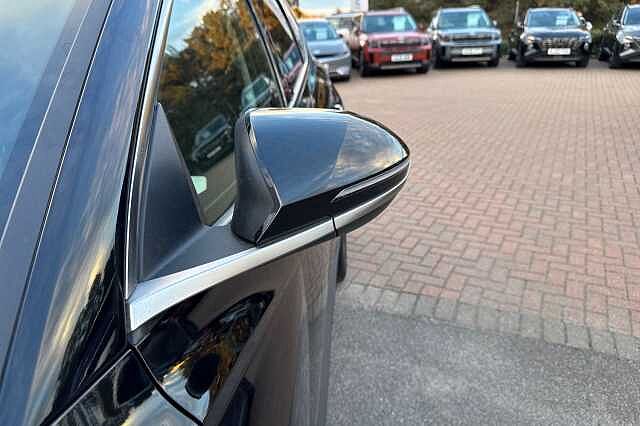 Hyundai TUCSON 1.6 TGDi Hybrid 230 Premium 5dr 2WD Auto Phantom Black
