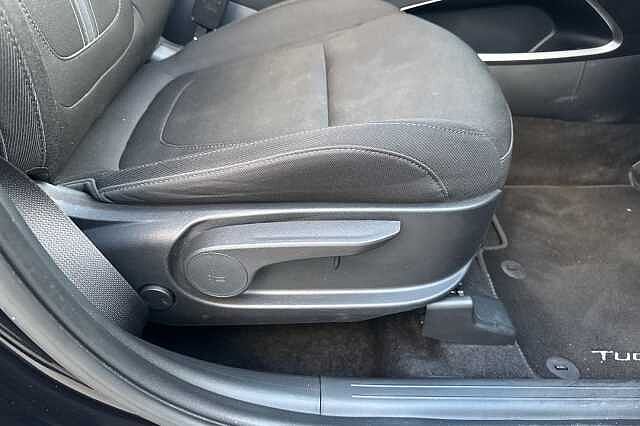 Hyundai TUCSON 1.6 TGDi Hybrid 230 Premium 5dr 2WD Auto Phantom Black