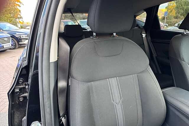 Hyundai TUCSON 1.6 TGDi Hybrid 230 Premium 5dr 2WD Auto Phantom Black