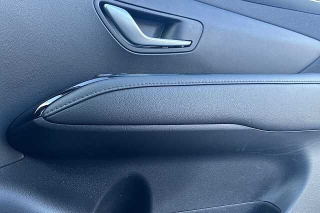 Hyundai TUCSON 1.6 T Gdi Premium Suv 5dr Petrol Manual Euro 6 (s/s) (150 Ps) Shimmering Silver
