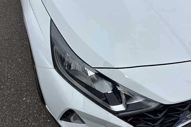 Hyundai I20 1.0 T Gdi Mhev Se Connect Hatchback 5dr Petrol Hybrid Dct Euro 6 (s/s) (100 Ps) Atlas White