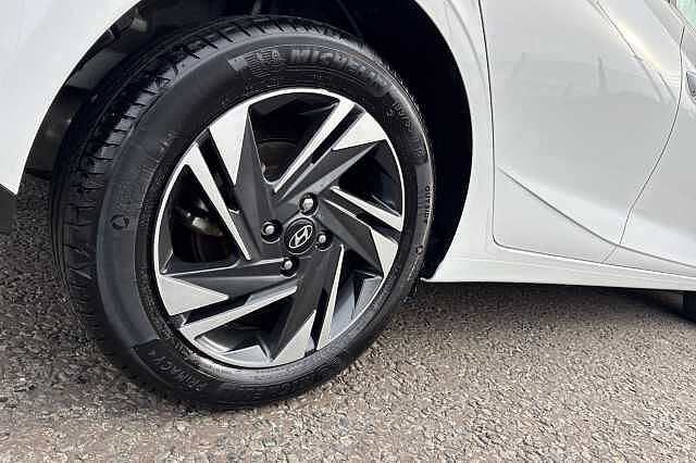 Hyundai I20 1.0 T Gdi Mhev Se Connect Hatchback 5dr Petrol Hybrid Dct Euro 6 (s/s) (100 Ps) Atlas White