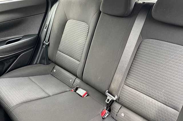 Hyundai I20 1.0 T Gdi Mhev Se Connect Hatchback 5dr Petrol Hybrid Dct Euro 6 (s/s) (100 Ps) Atlas White