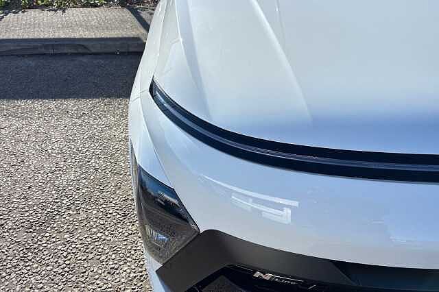 Hyundai KONA 1.6 H Gdi N Line Suv 5dr Petrol Hybrid Dct Euro 6 (s/s) (138 Ps) White