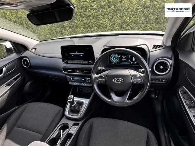 Hyundai KONA 1.0 T-GDi MHEV Premium SUV 5dr Petrol Hybrid Manual Euro 6 (s/s) (120 ps) White