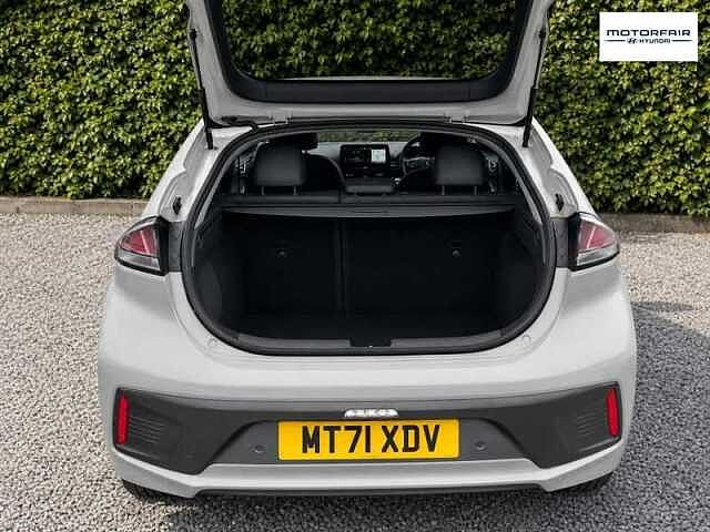 Hyundai IONIQ 1.6 h-GDi Premium SE Hatchback 5dr Petrol Hybrid DCT Euro 6 (s/s) (141 ps) Grey
