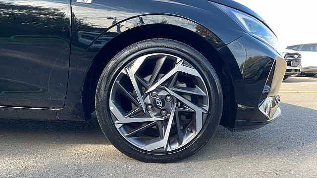 Hyundai I20 1.0 T-GDi MHEV Premium Hatchback 5dr Petrol Hybrid DCT Euro 6 (s/s) (100 ps) Black