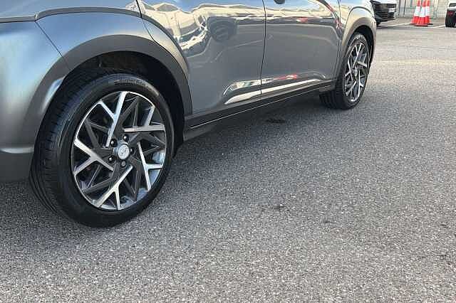 Hyundai KONA 1.6 H Gdi Premium Se Suv 5dr Petrol Hybrid Dct Euro 6 (s/s) (141 Ps) Galactic Grey