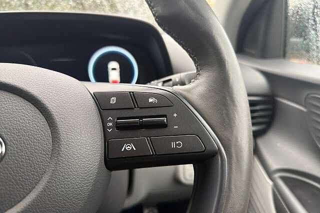 Hyundai BAYON 1.0 T Gdi Mhev Ultimate Suv 5dr Petrol Hybrid Manual Euro 6 (s/s) (100 Ps) Red