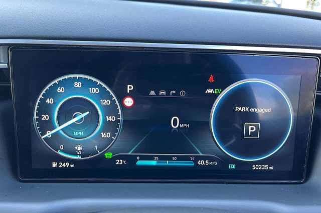 Hyundai TUCSON 1.6 h T-GDi Premium SUV 5dr Petrol Hybrid Auto Euro 6 (s/s) (230 ps) Abyss Black