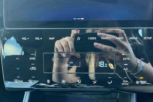 Hyundai TUCSON 1.6 h T-GDi Premium SUV 5dr Petrol Hybrid Auto Euro 6 (s/s) (230 ps) Abyss Black