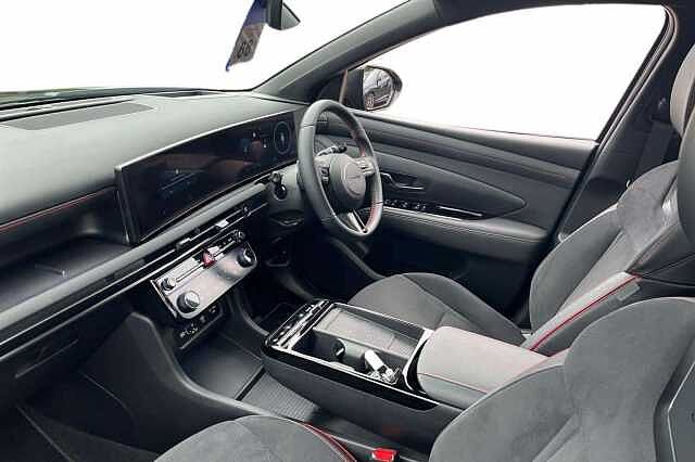 Hyundai TUCSON 1.6 T-GDi N Line S SUV 5dr Petrol Hybrid Auto Euro 6 (s/s) (215 ps) Abyss Black
