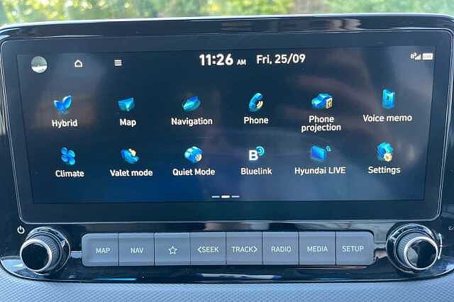 Hyundai KONA 1.6 h-GDi Premium SUV 5dr Petrol Hybrid DCT Euro 6 (s/s) (141 ps) GALACTIC GREY
