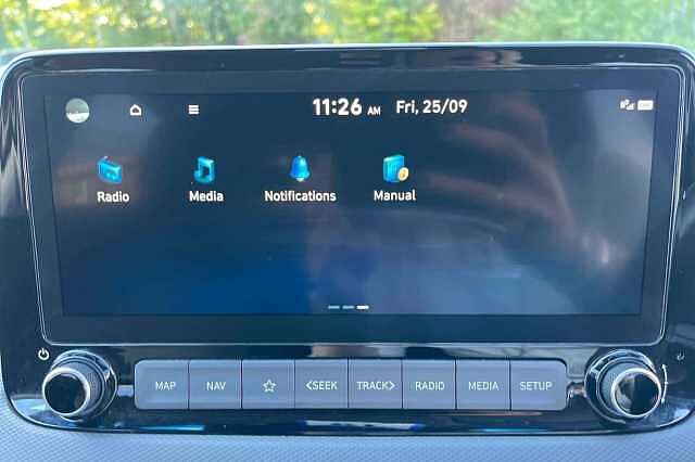 Hyundai KONA 1.6 h-GDi Premium SUV 5dr Petrol Hybrid DCT Euro 6 (s/s) (141 ps) GALACTIC GREY
