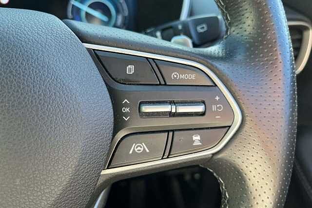 Hyundai SANTA FE 1.6 T-GDi 13.8kWh Ultimate SUV 5dr Petrol Plug-in Hybrid Auto 4WD Euro 6 (s/s) ( TYPHOON SILVER