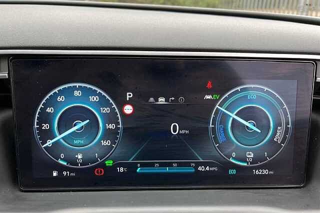Hyundai TUCSON 1.6 h T-GDi Premium SUV 5dr Petrol Hybrid Auto Euro 6 (s/s) (230 ps) White