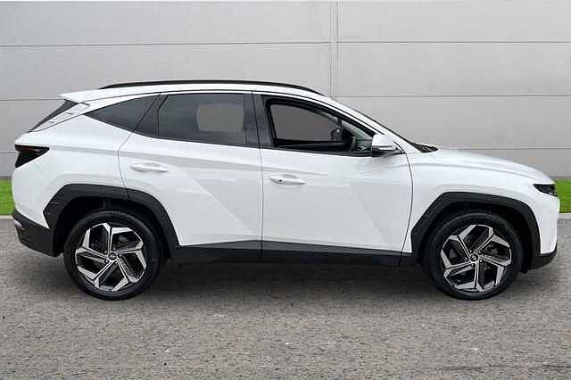 Hyundai TUCSON 1.6 h T-GDi Premium SUV 5dr Petrol Hybrid Auto Euro 6 (s/s) (230 ps) White